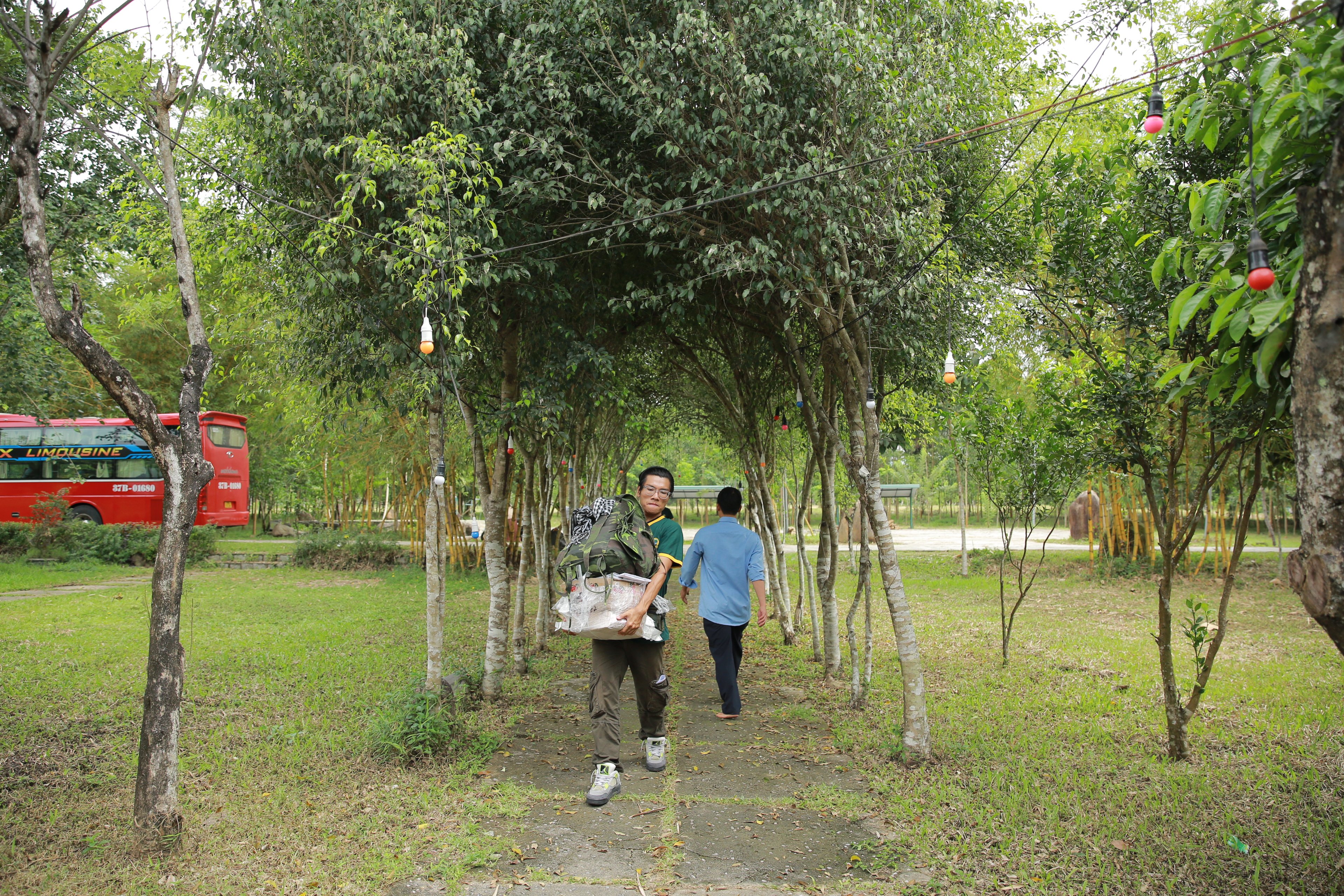 Bạn chọn rác, chọn hoa hay chọn đất mẹ? - hình 5